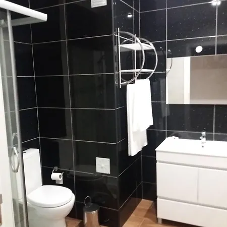 Lpa Pereira Restaurante Hotel *